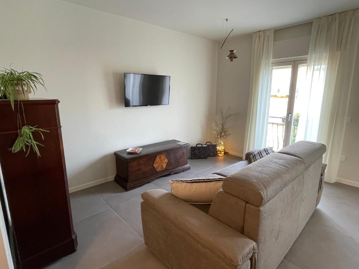 Lucia Holiday Apartments Lazise Dış mekan fotoğraf