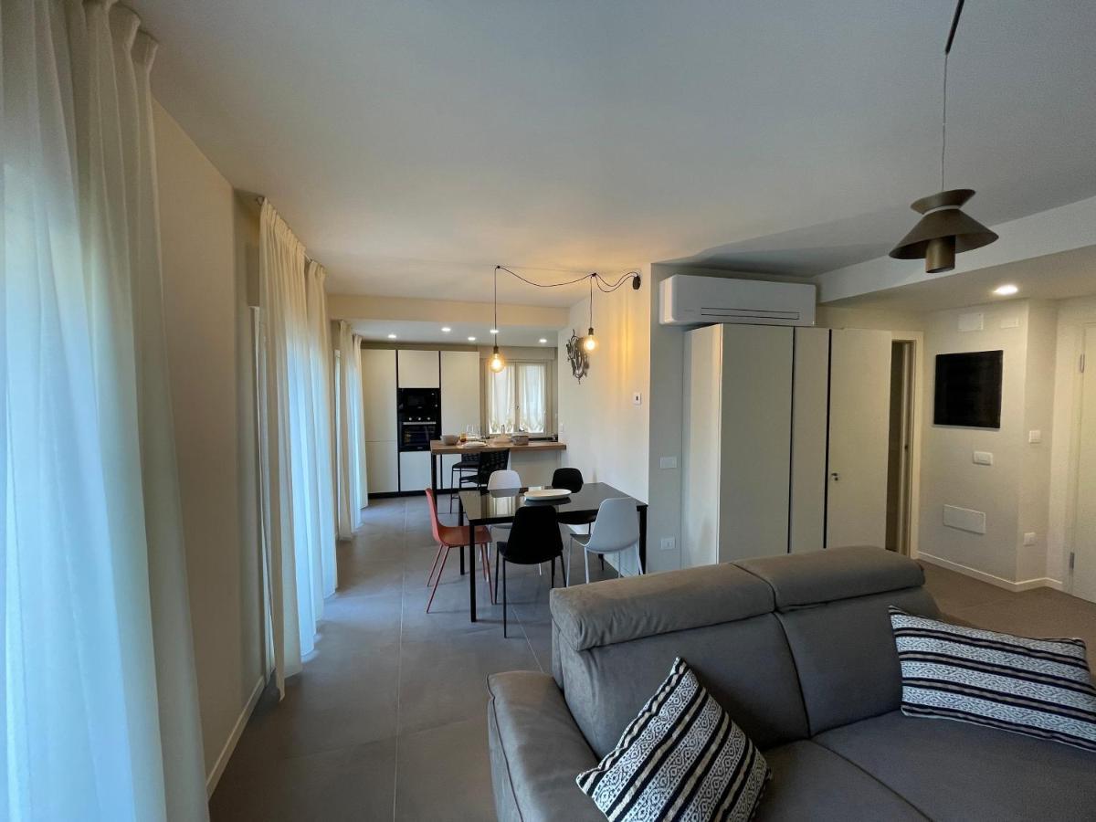 Lucia Holiday Apartments Lazise Dış mekan fotoğraf